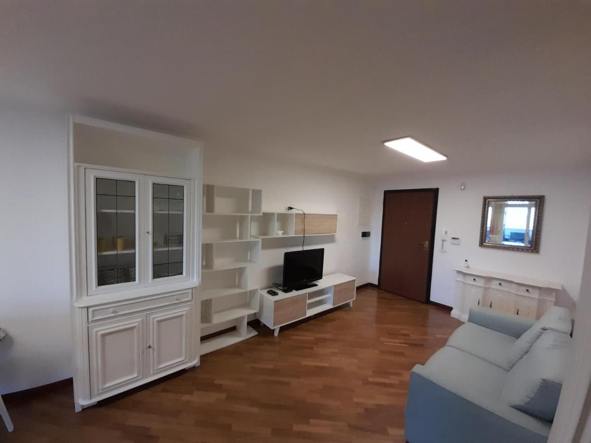 Ferienwohnung Dimora Emilia Lecce Exterior foto
