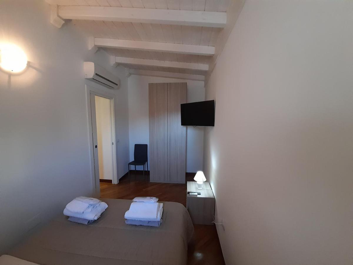 Ferienwohnung Dimora Emilia Lecce Exterior foto
